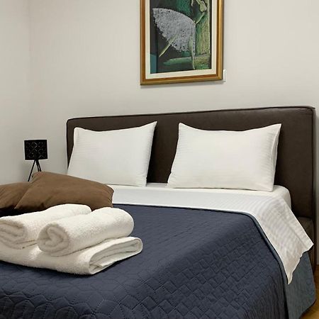 Mm Split Apartment - 5 Min By Car To The Beach & City Center - Free Public Parking 외부 사진