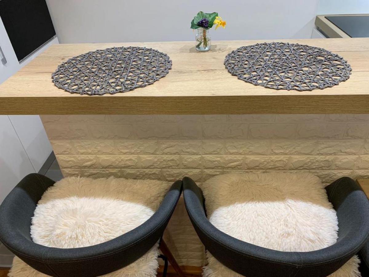 Mm Split Apartment - 5 Min By Car To The Beach & City Center - Free Public Parking 외부 사진