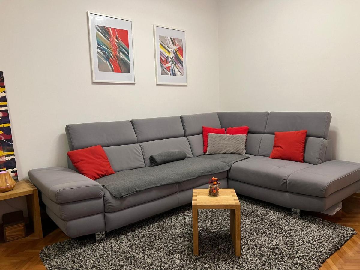 Mm Split Apartment - 5 Min By Car To The Beach & City Center - Free Public Parking 외부 사진