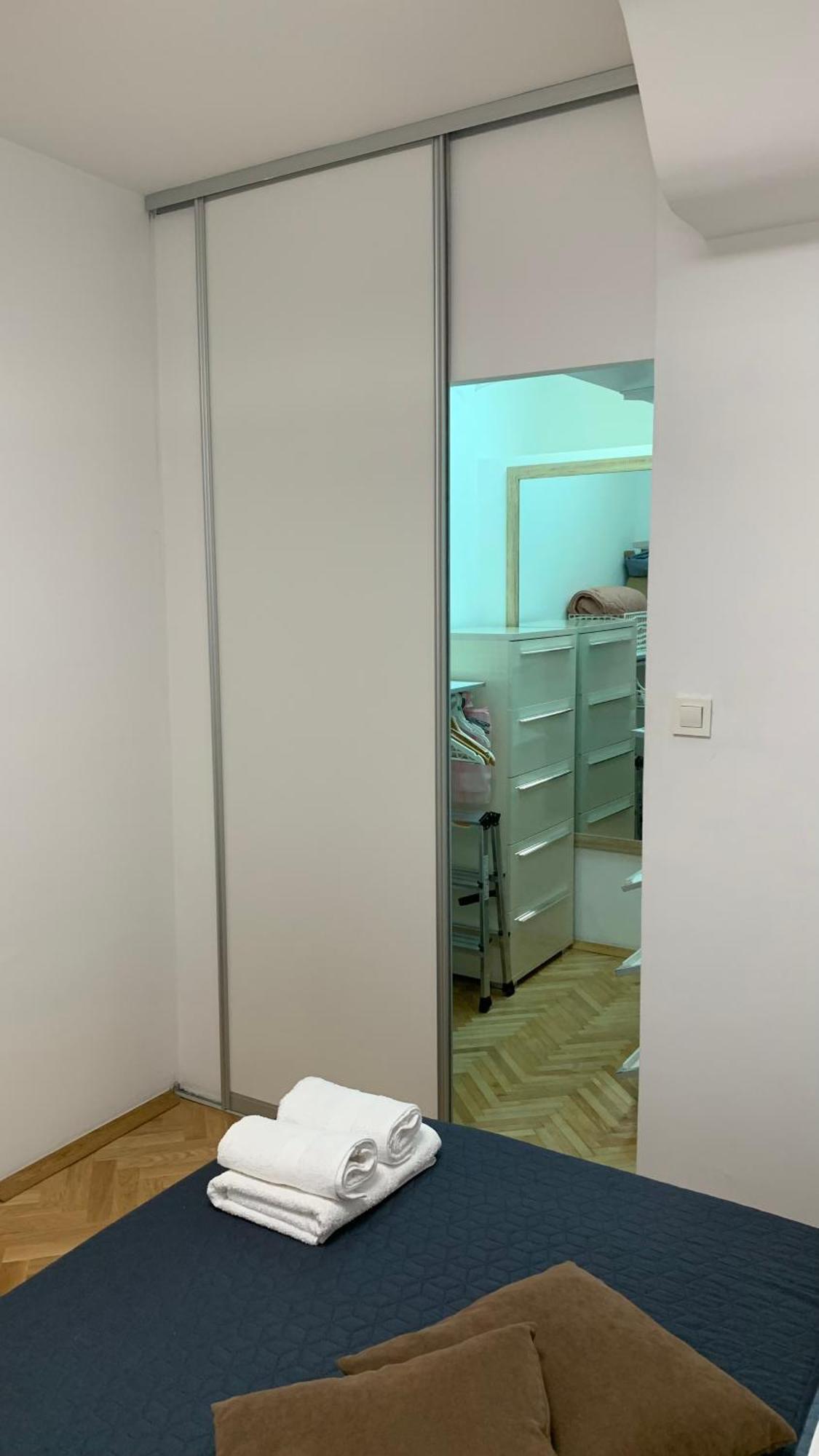 Mm Split Apartment - 5 Min By Car To The Beach & City Center - Free Public Parking 외부 사진
