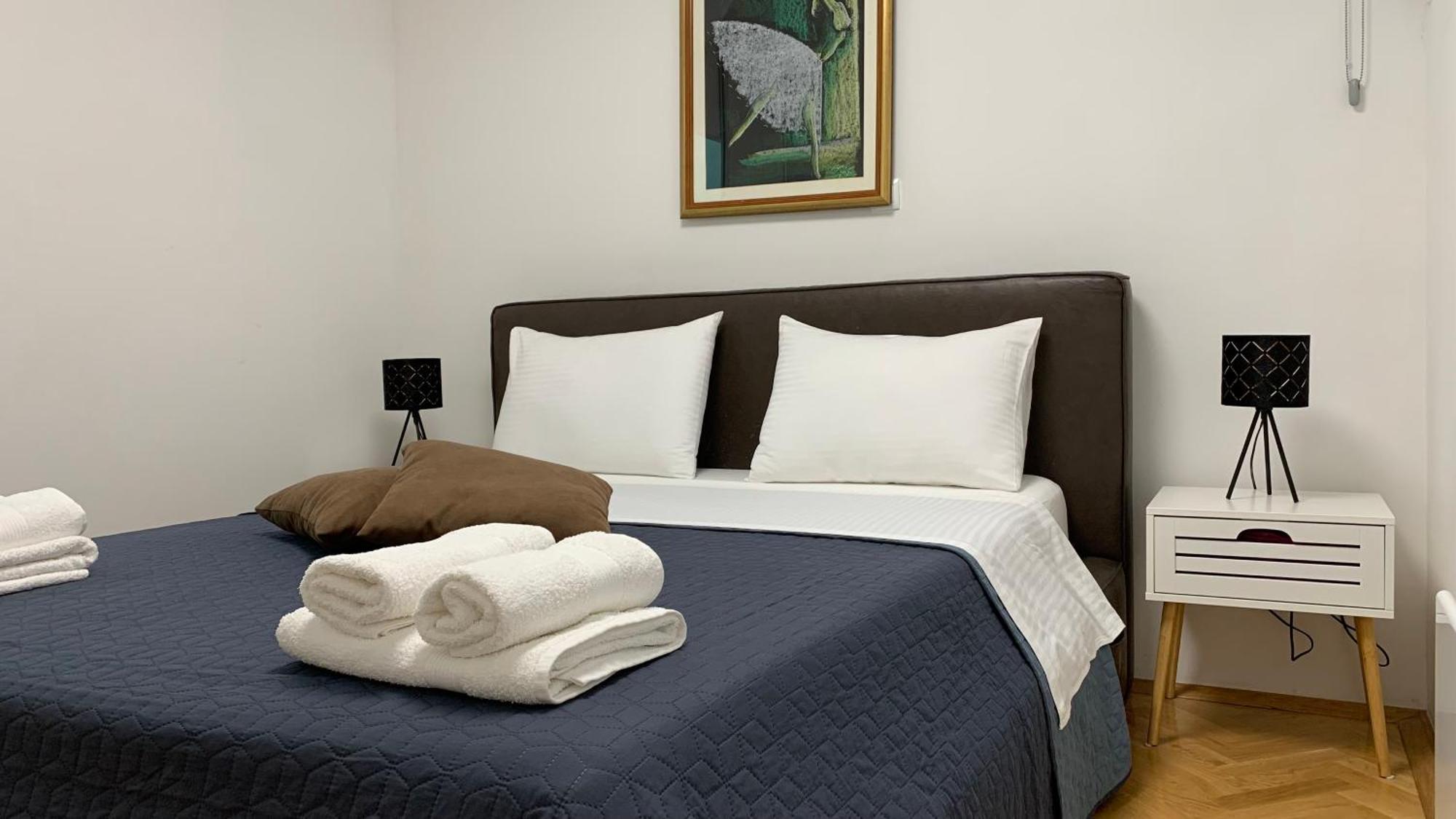 Mm Split Apartment - 5 Min By Car To The Beach & City Center - Free Public Parking 외부 사진